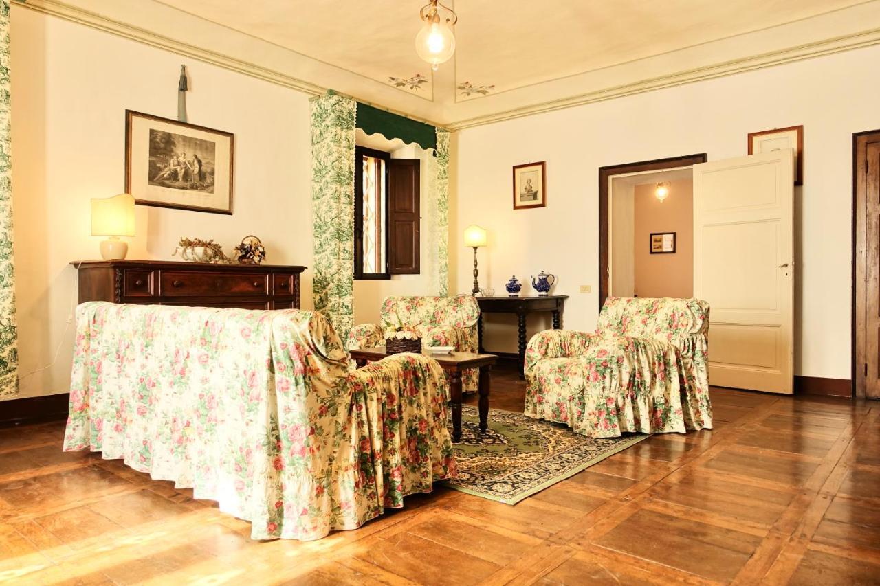 Villa Buonsignori - Wine & Olive Oil Farm 코르사노 외부 사진