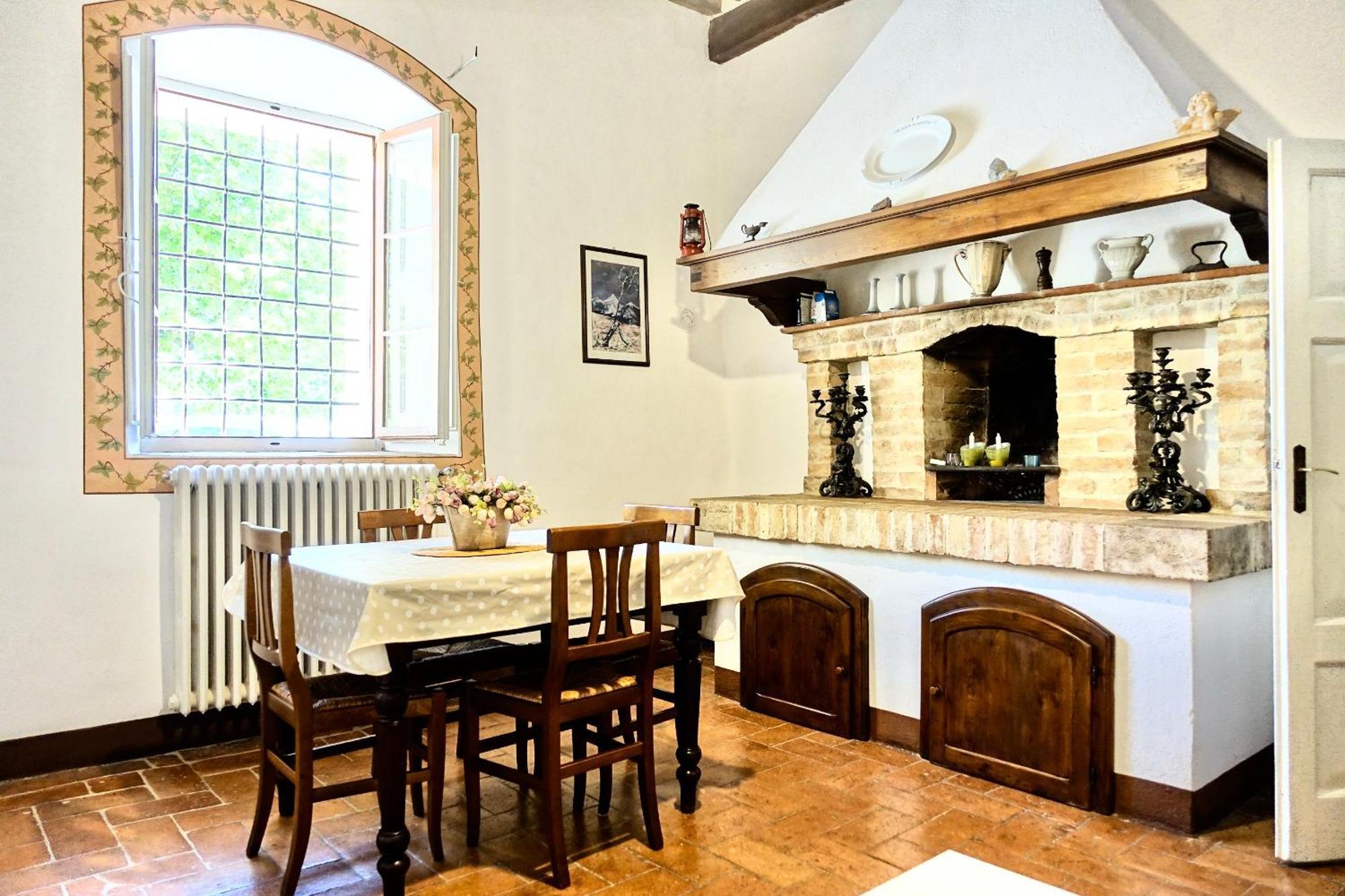 Villa Buonsignori - Wine & Olive Oil Farm 코르사노 외부 사진