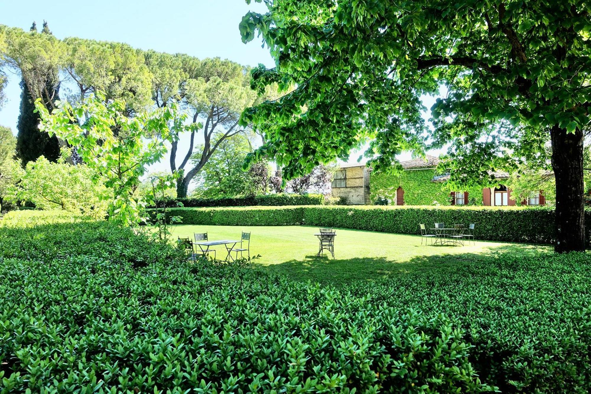Villa Buonsignori - Wine & Olive Oil Farm 코르사노 외부 사진